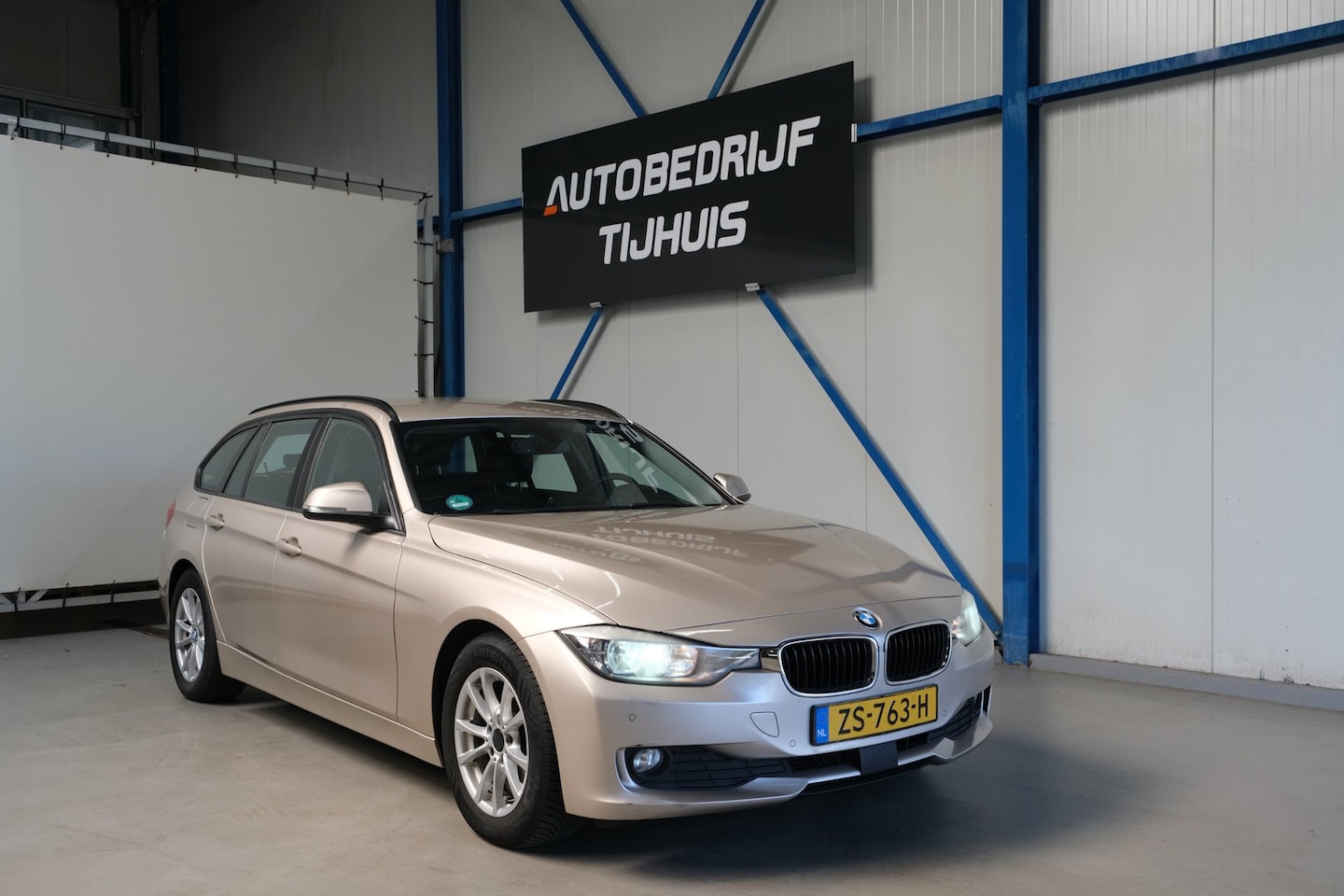 BMW 3-serie Touring - 320d EfficientDynamics Edition High Executive 320d EfficientDynamics Edition High Executive - AutoWereld.nl