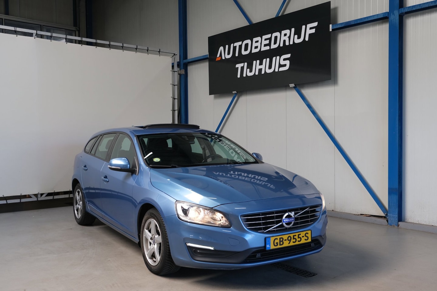 Volvo V60 - 2.0 D4 Kinetic 2.0 D4 Kinetic - AutoWereld.nl