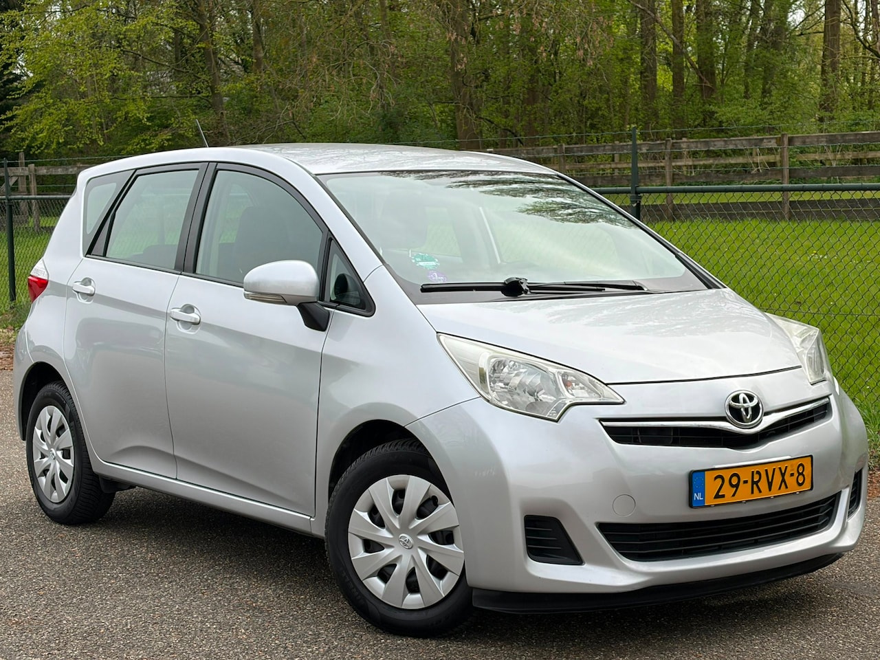 Toyota Verso S - 1.3 VVT-i Comfort /Navi/Airco/ - AutoWereld.nl
