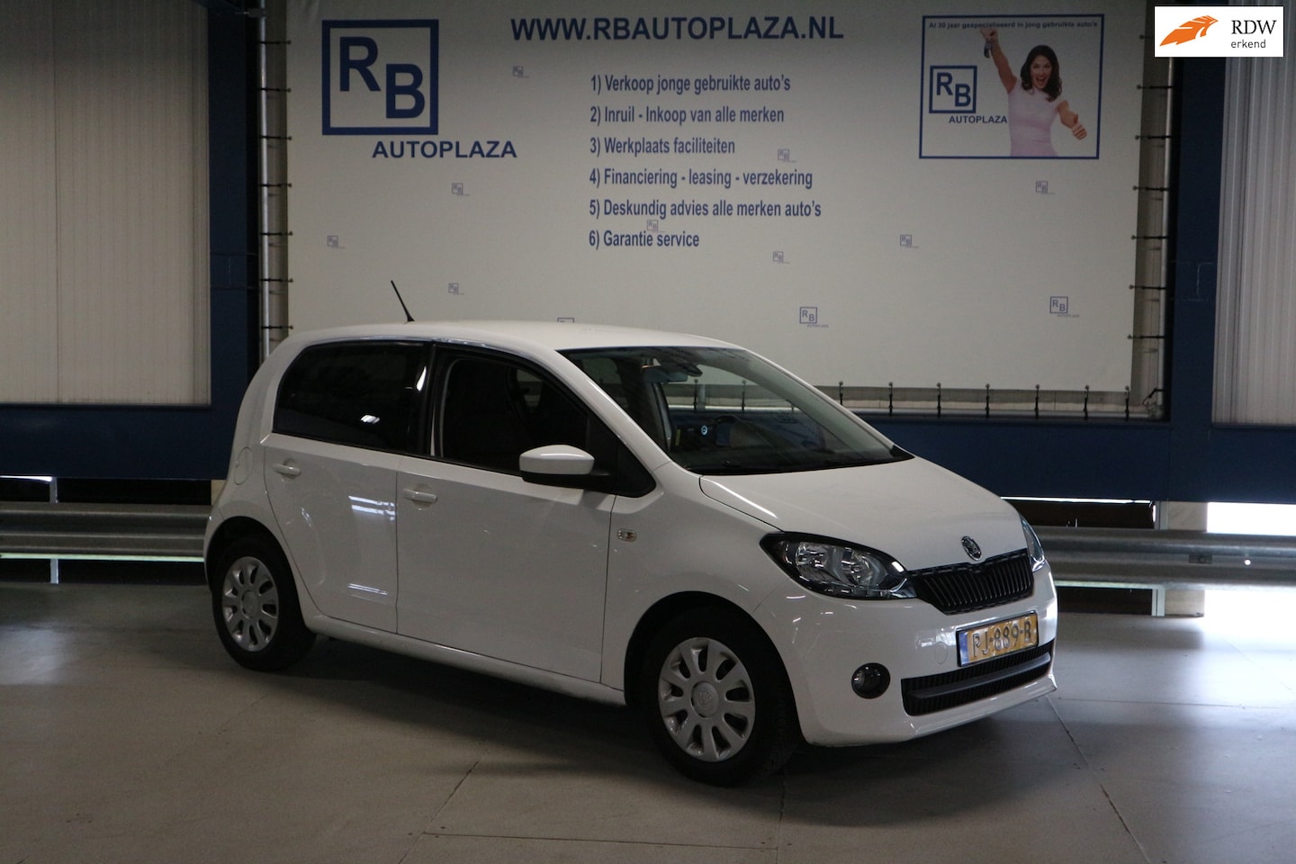 Skoda Citigo - 1.0 CAR PLAY / FACELIFT / NAP / AIRCO / LEUKE AUTO ! ! ! - AutoWereld.nl