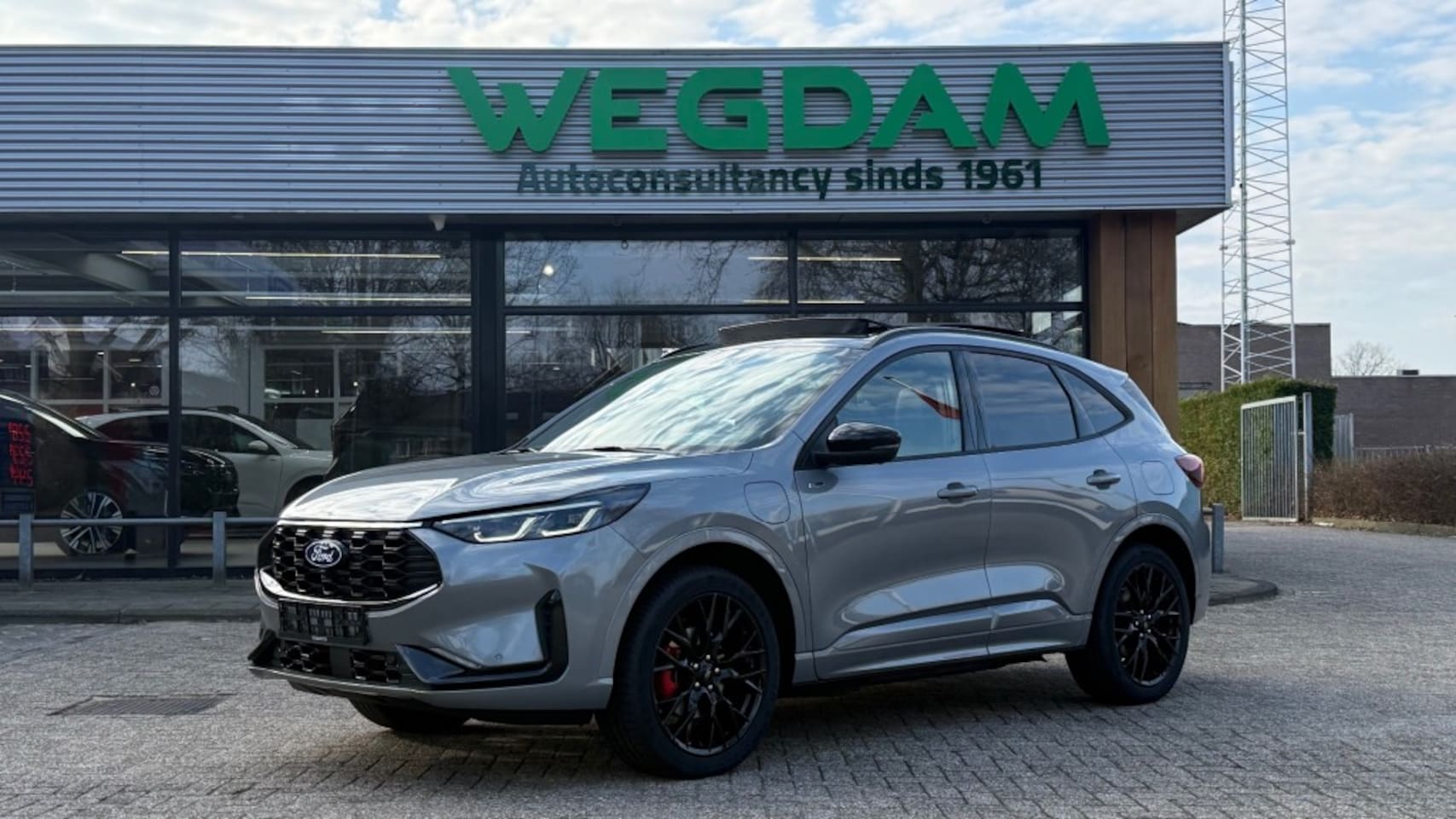 Ford Kuga - 2.5 PHEV ST-LINE X/AGR-St/Black pack/Full opt.+HUD - AutoWereld.nl