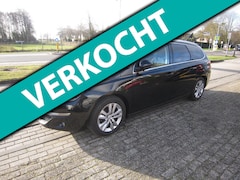 Peugeot 308 SW - 1.2 130pk Blue Lease Executive Navi camera pano