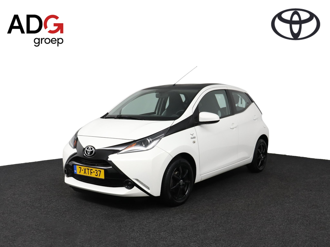 Toyota Aygo - 1.0 VVT-i x-play | navigatie | Airco | - AutoWereld.nl