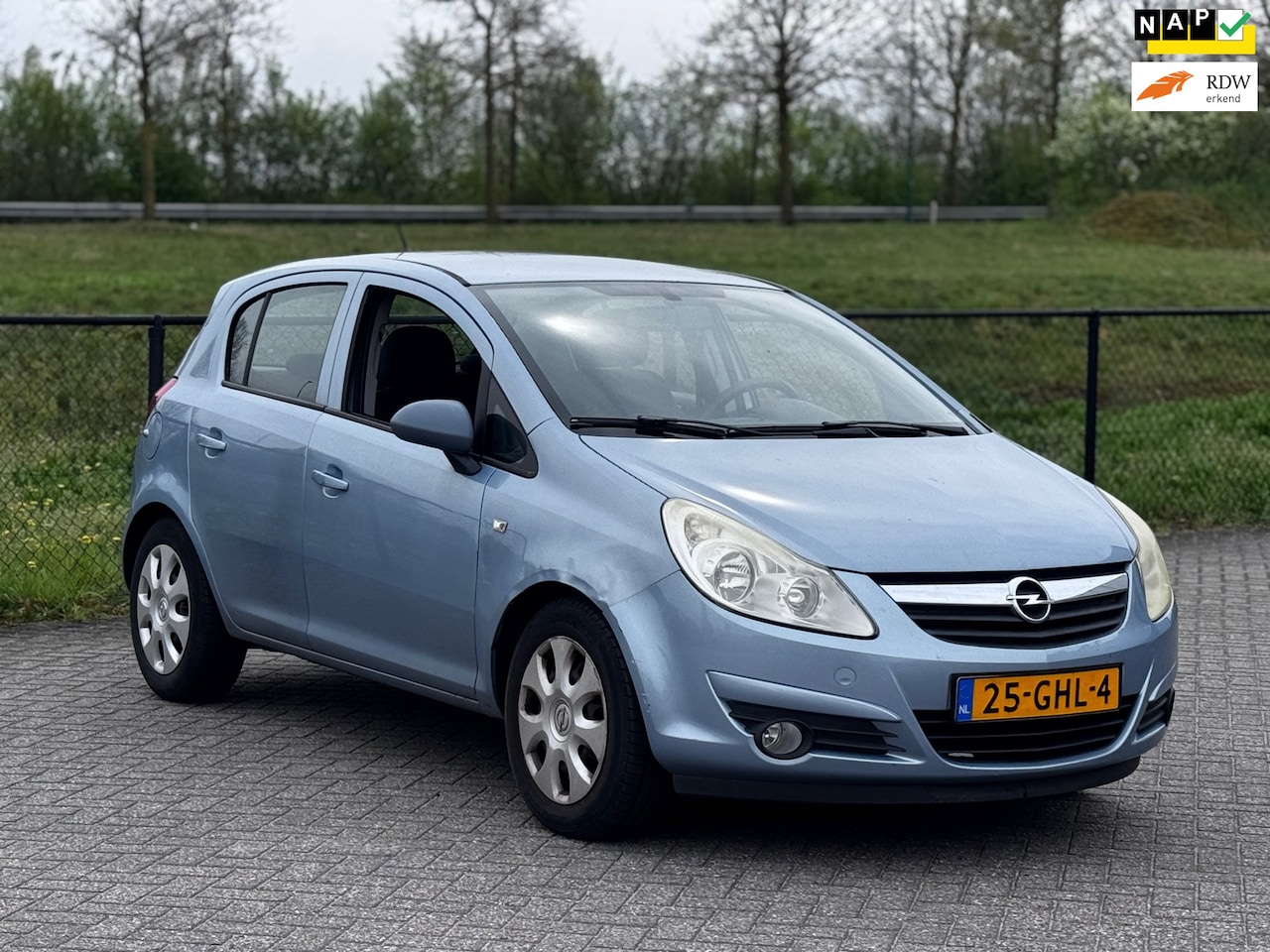 Opel Corsa - 1.4-16V Enjoy+Airco+Cruise+1eEigenaar+NAP - AutoWereld.nl