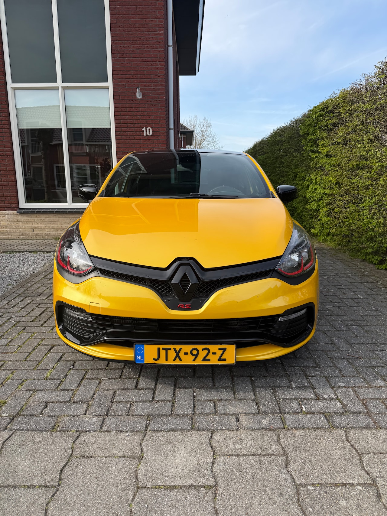 RENAULT CLIO
