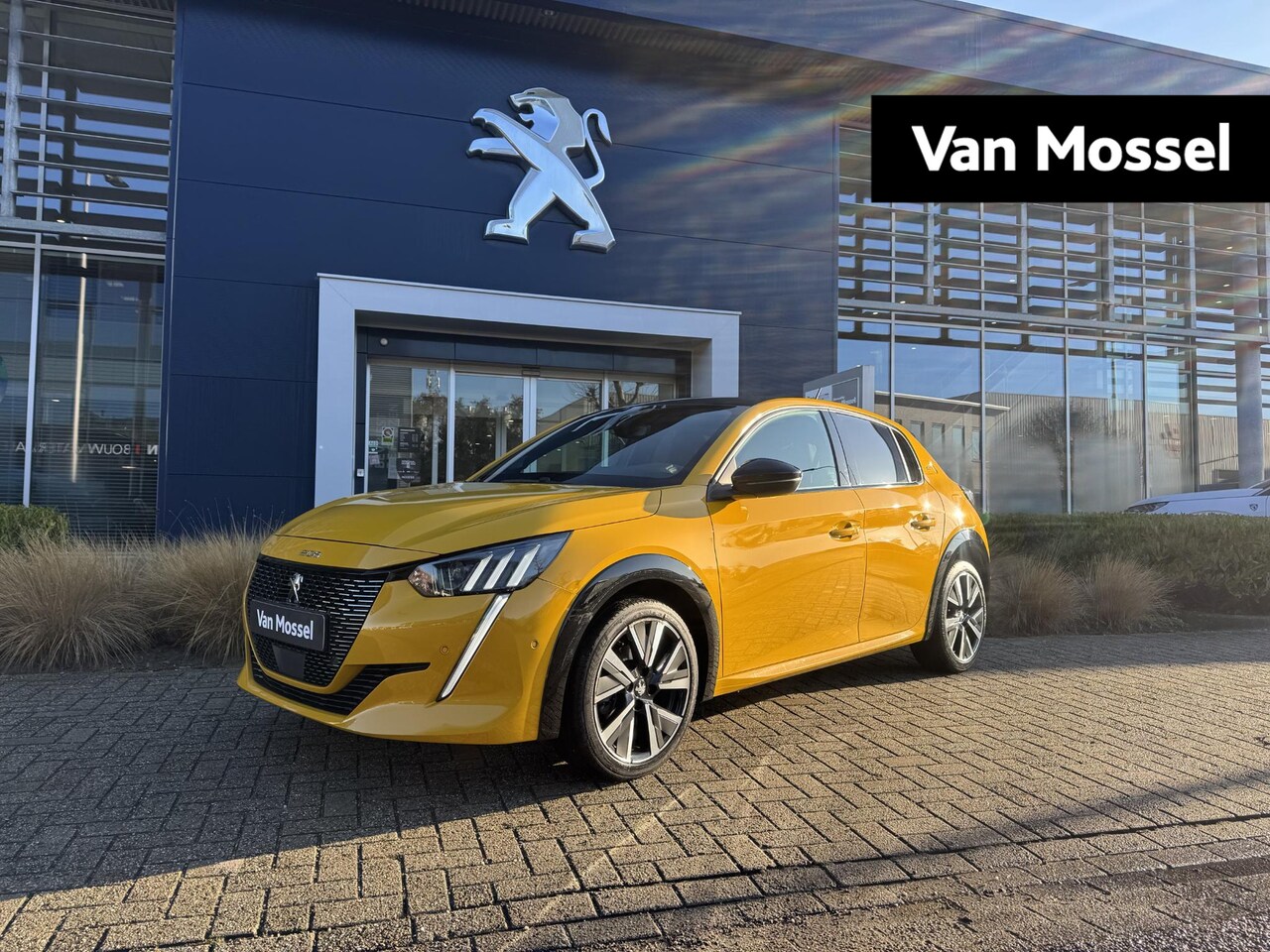 Peugeot 208 - PureTech 100 GT l Camera l Dak Noir Onyx - AutoWereld.nl