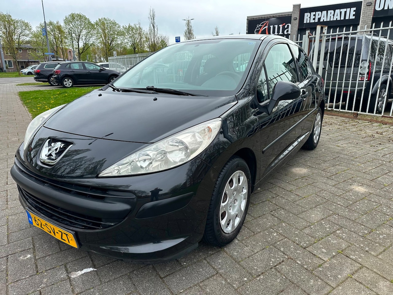 Peugeot 207 - 1.4-16V XR 1.4-16V XR - AutoWereld.nl