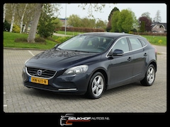 Volvo V40 - 2.0 D2 Summum Business Leer Trekhaak Navi parkeers