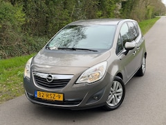 Opel Meriva - 1.4 Turbo Edition | Cruise + Navi + Clima Nu € 4.750,