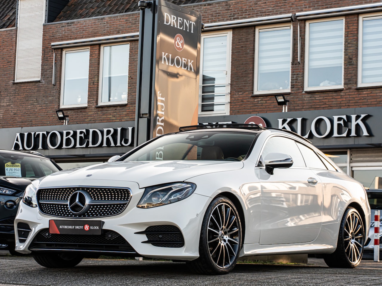 Mercedes-Benz E-klasse Coupé - 300 Business AMG ORG NL PANO BURMESTER HUD 20 INCH CAMERA LEDER - AutoWereld.nl