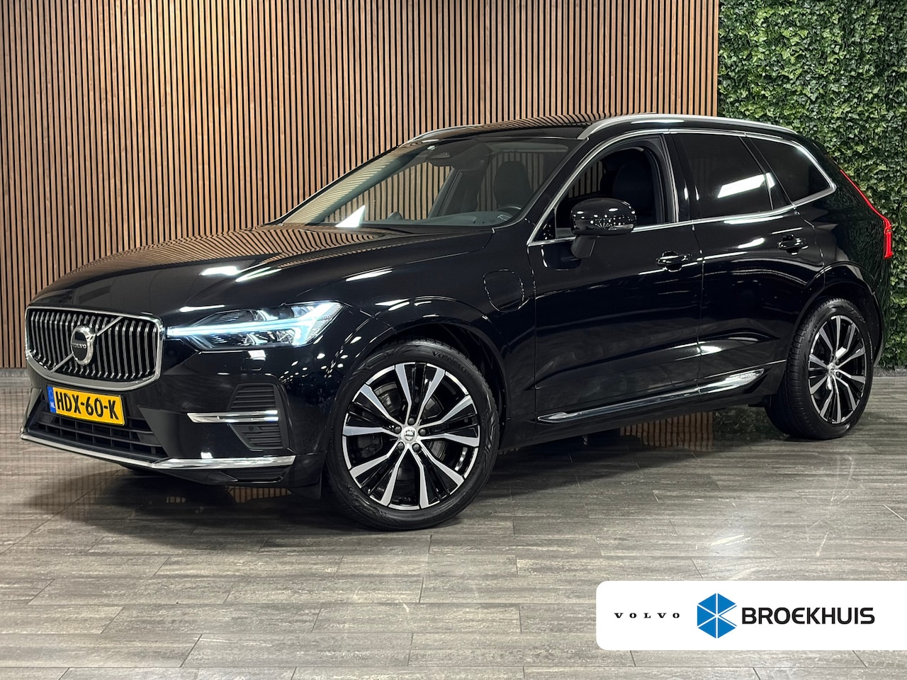 Volvo XC60 - T8 AWD Recharge Inscription | Facelift | Luchtvering | Bowers & Wilkins | Stoelventilatie - AutoWereld.nl