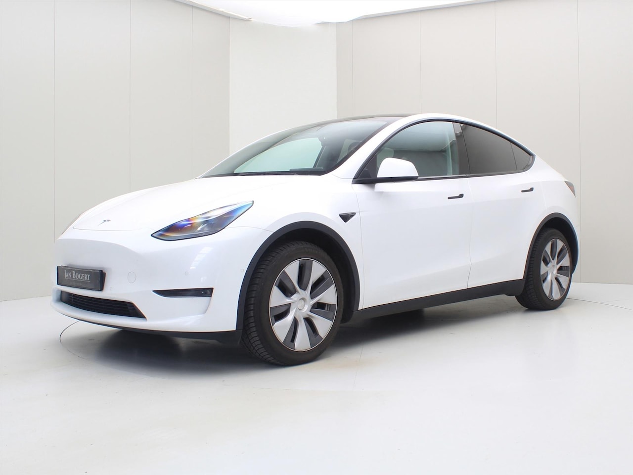 Tesla Model Y - Long Range AWD 351pk [ AUTOPILOT+19 INCH+PREMIUM AUDIO ] - AutoWereld.nl