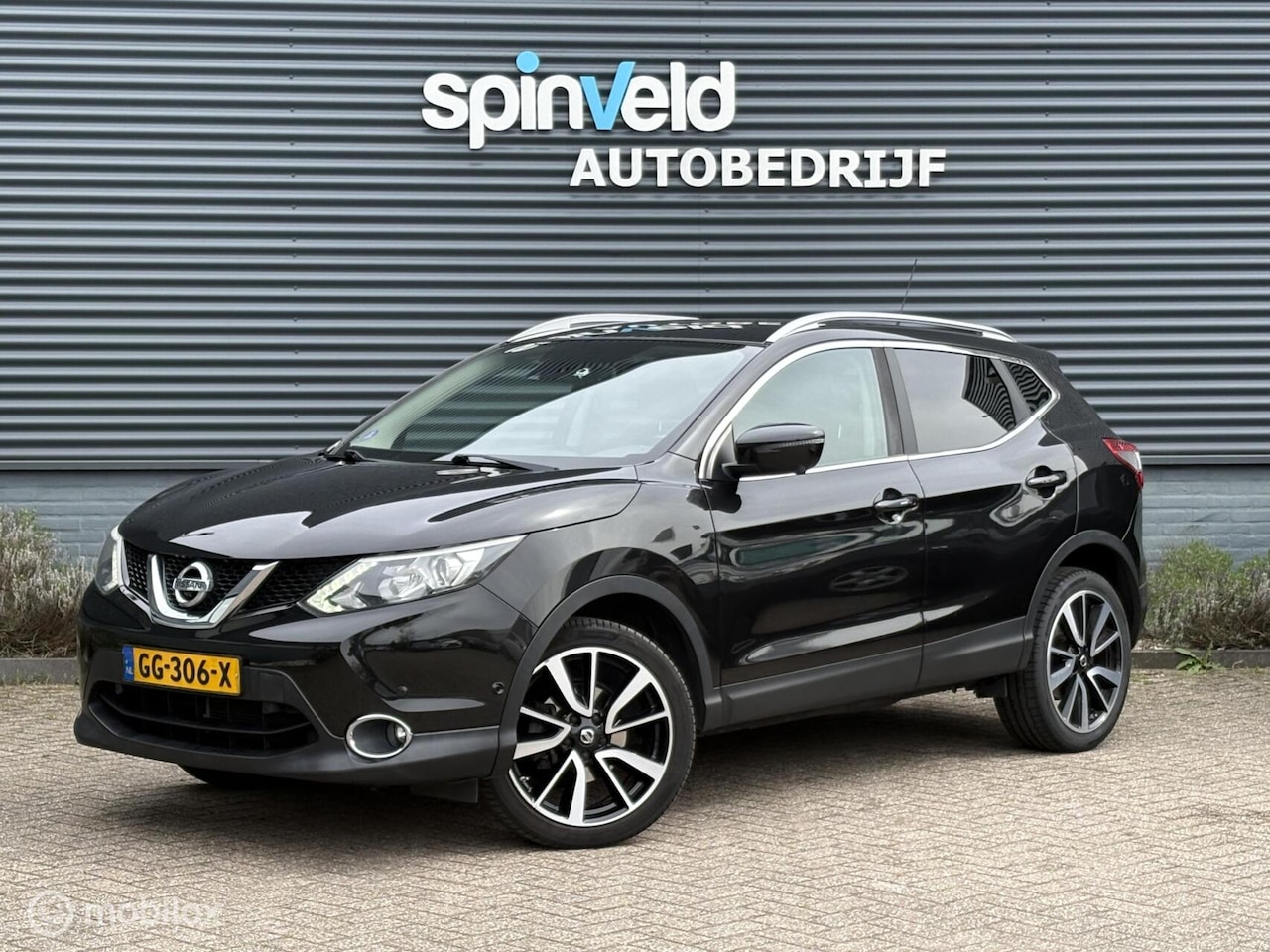 Nissan Qashqai - 1.2 Tekna 17" - Navi - Trekhaak - Nap - - AutoWereld.nl