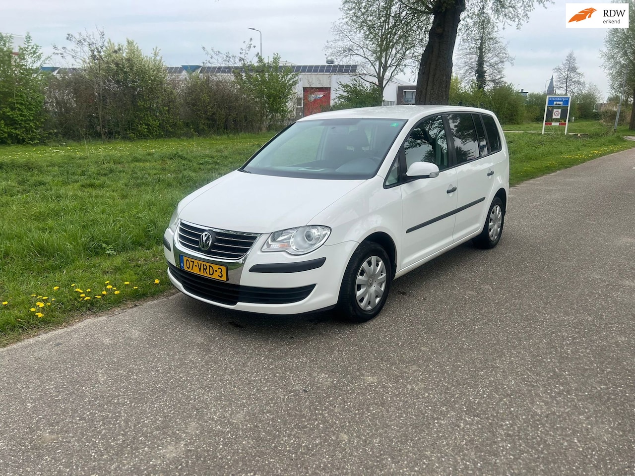 Volkswagen Touran - 1.9 TDI Trendline Grijs Kenteken Airco Navi Pdc Achter Automaat Trekhaak Cruise - AutoWereld.nl