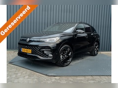 Volkswagen Tiguan - 1.5 eTSI R-Line Edition | Panodak | Head Up | Trekhaak wegkl. | 360 Camera | Harman/Kardon