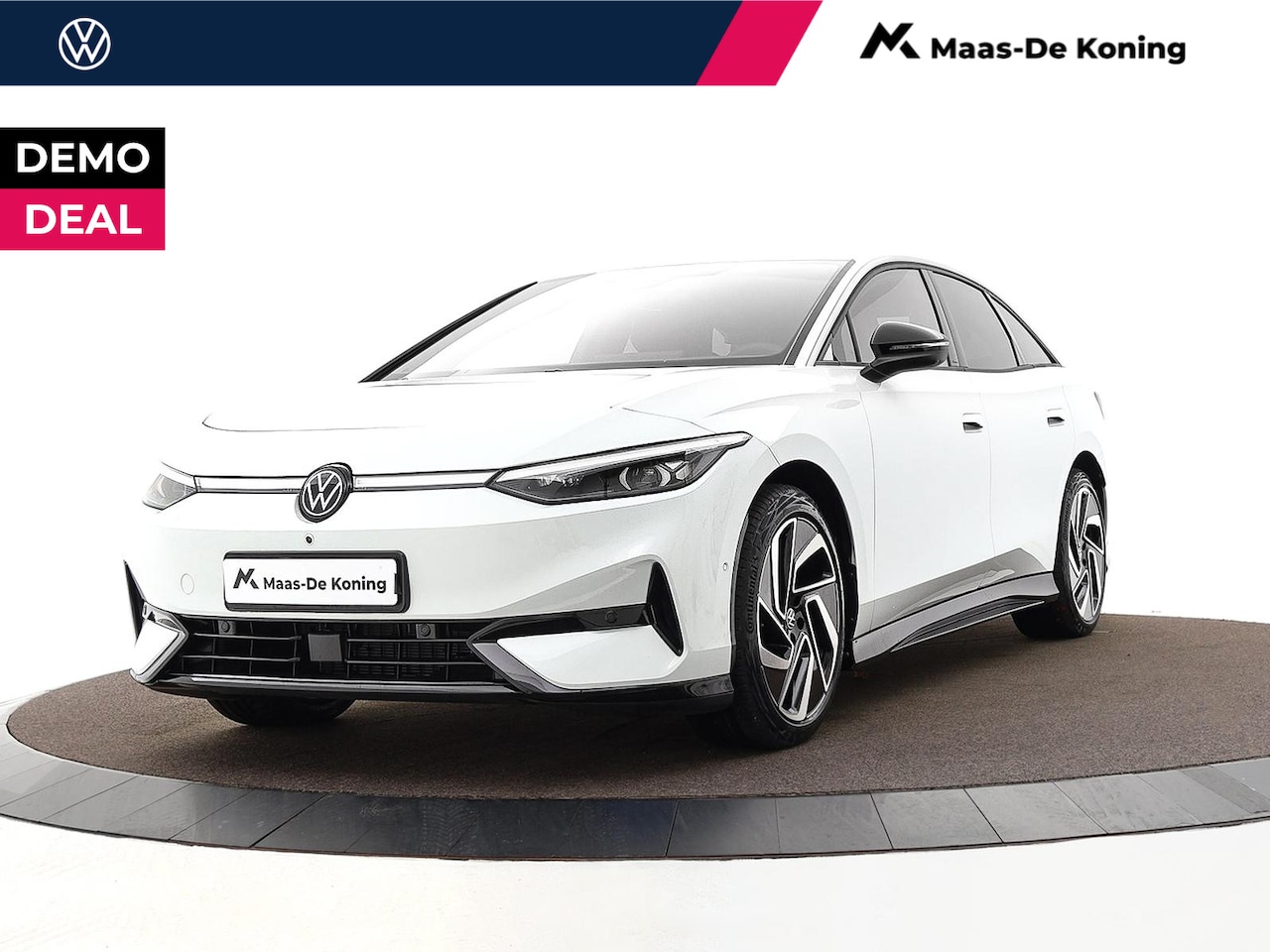 Volkswagen ID.7 - Pro Business 286pk 77 kWh · 360 Camera · Head-Up · Alarm · Elek. Trekhaak · Keyless · Elek - AutoWereld.nl