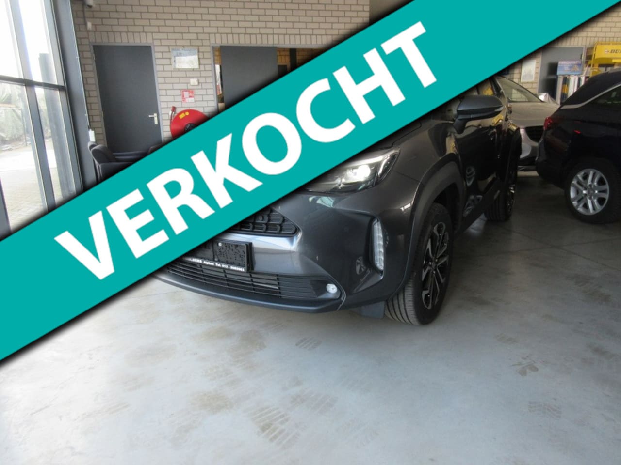 Toyota Yaris Cross - 1.5 Hybrid 130 Dynamic 1.5 Hybrid 130 Dynamic,stoel en stuurverwarming,navi, sensoren,camera,etc - AutoWereld.nl