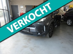 Toyota Yaris Cross - 1.5 Hybrid 130 Dynamic, stoel en stuurverwarming, navi, sensoren, camera, etc