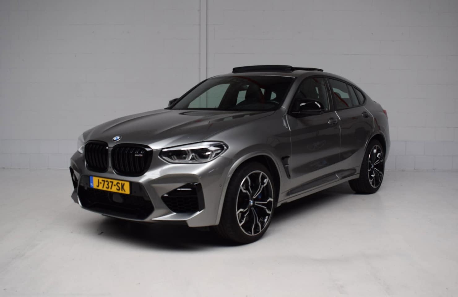 BMW X4 - M Competition 510PK ORG.NED / NAP / DEALER-ONDERHOUDEN / 360 CAMERA / 1e. EIG / HUB / PANO - AutoWereld.nl
