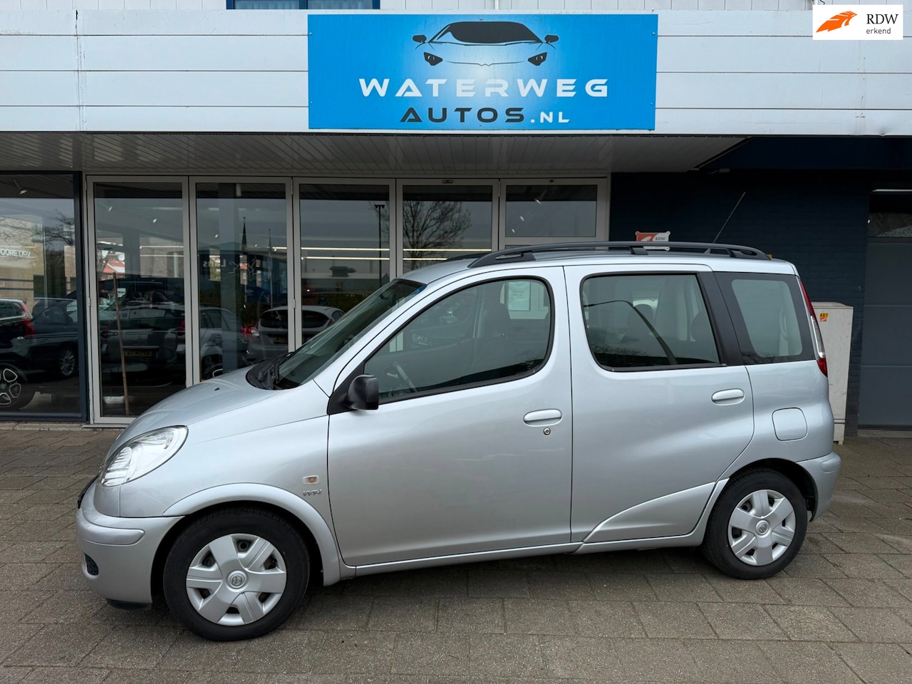 Toyota Yaris Verso - 1.3 VVT-i Sol AIRCO|ELK. RAMEN|CNTR.DEUR - AutoWereld.nl
