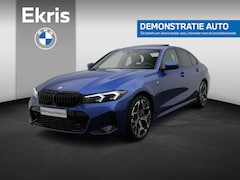 BMW 3-serie - Sedan 330e M Sportpakket Pro | Comfort Pack | Comfort Access | Achteruitrijcamera | Schuif