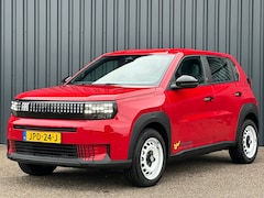 Fiat Grande Panda - 44kWh 113pk Red | Sensoren Achter | Cruise Control | CarPlay | RED uitvoering | LED |