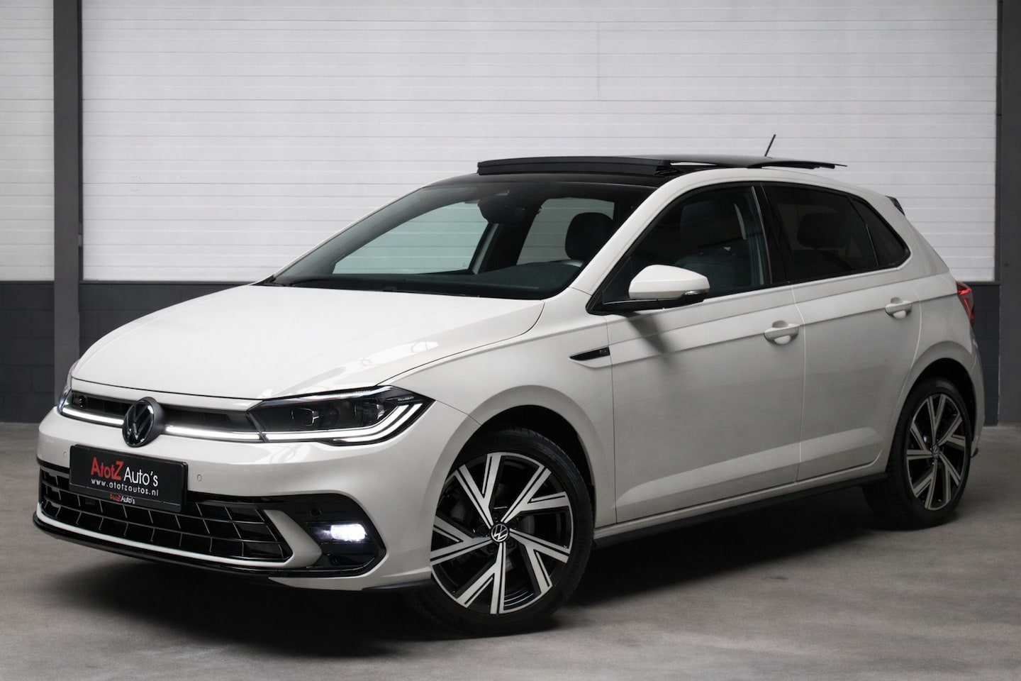 Volkswagen Polo - 1.0 TSI R-Line PANO ACC CARPLAY CAMERA NAVI - AutoWereld.nl