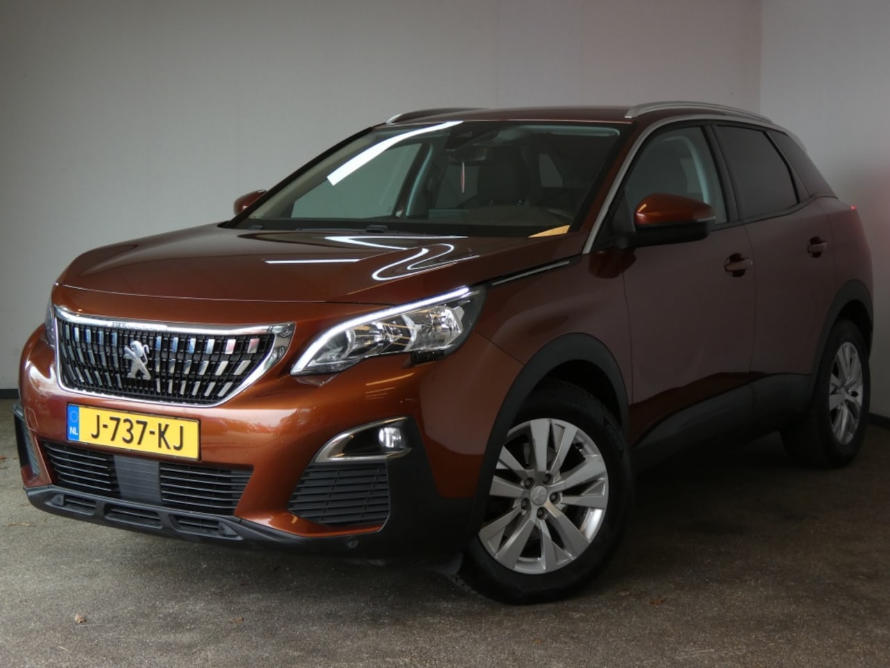 Peugeot 3008 - 1.2 PureTech Allure 1.2 PureTech Allure - AutoWereld.nl