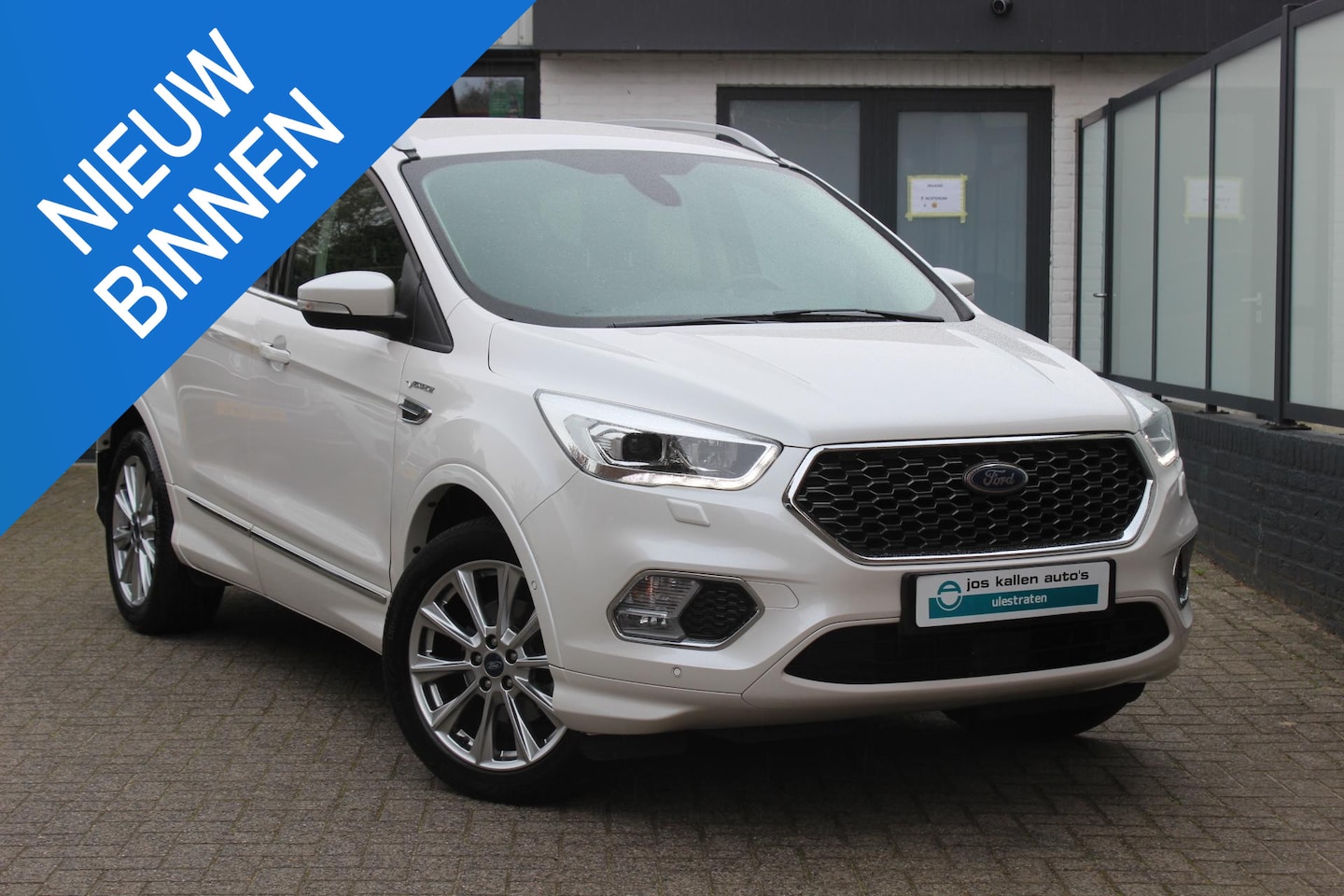 Ford Kuga - 1.5i EcoBoost 150pk Vignale Navi, Camera, Winterpack, EL Trekhaak, Leer, Sony Audio, - AutoWereld.nl