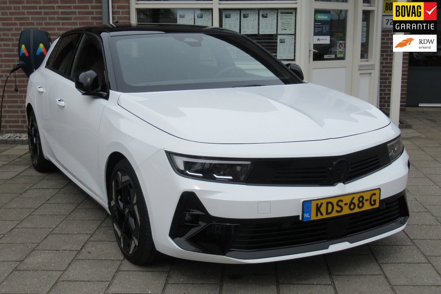 Opel Astra - 1.6 Turbo Plug In Hybrid GSe 1.6 Turbo Plug In Hybrid GSe - AutoWereld.nl