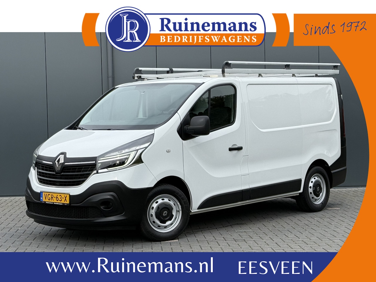 Renault Trafic - 2.0 dCi 120 PK / L1H1 / 1e EIG. / TREKHAAK / IMPERIAAL / AIRCO / CRUISE / 3-ZITS / LED - AutoWereld.nl