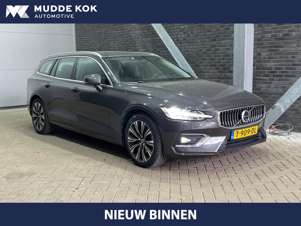 Volvo V60 - B4 Plus Bright | Trekhaak | Panoramadak | harman/kardon | 360° Camera | ACC | Stoel+Stuurv - AutoWereld.nl