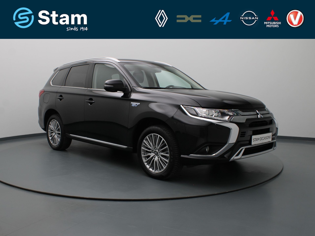 Mitsubishi Outlander - 2.4 PHEV Intense+ Camera | Cruise | Navi | Trekhaak - AutoWereld.nl
