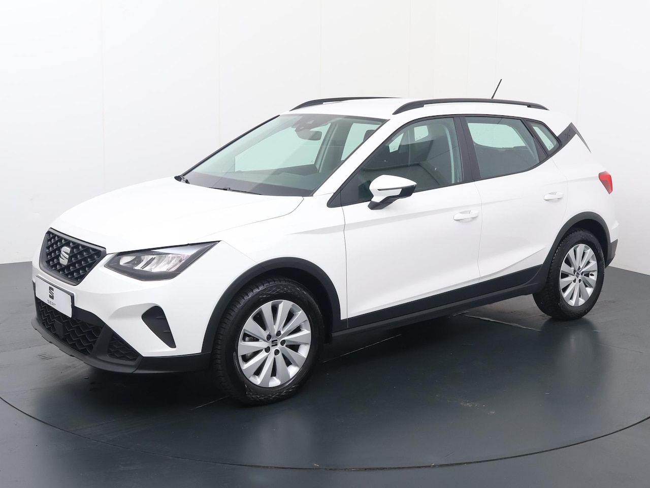 SEAT Arona - 1.0 EcoTSI Reference | 95 PK | Cruise control | Lane assist | Apple Carplay/Android Auto | - AutoWereld.nl