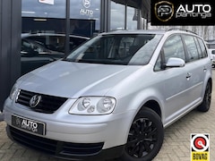 Volkswagen Touran - 1.4 TSI Business 140PK | Nette Staat | APK Tot 27-01-2027 | Parkeersensoren | Climate Cont