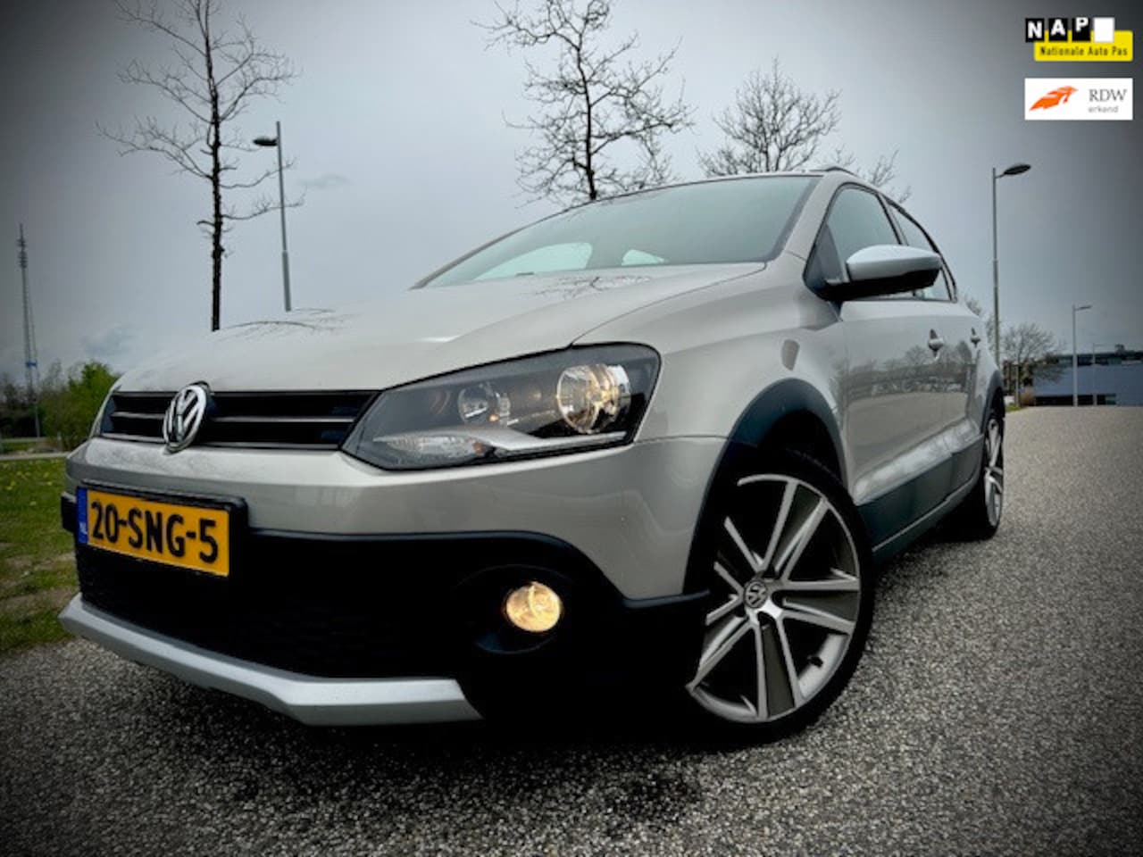 Volkswagen Polo - 1.2 TSI Cross 1.2 TSI Cross, DSG AUTOMAAT, NIEUWE KETTING, NIEUWSTAAT!! - AutoWereld.nl