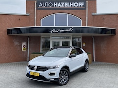 Volkswagen T-Roc - 1.5 TSI Sport Nieuwstaat | ACC | Led Koplampen | Navigatie | Stoelverwarming | LM Velgen |