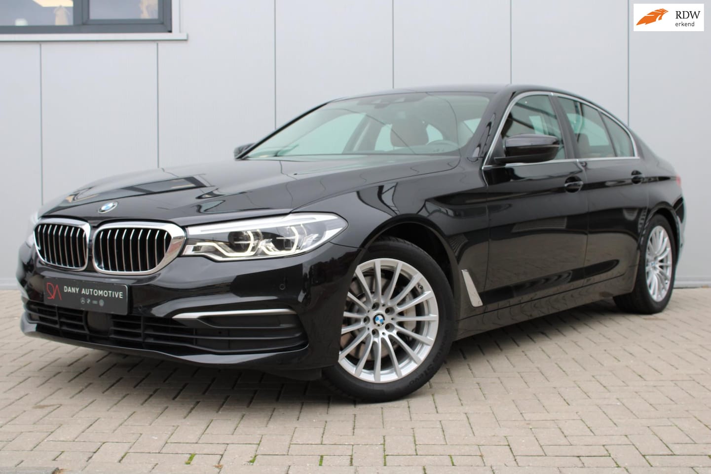 BMW 5-serie - 530i High Executive 1Jaar Garantie AUT I ADAPTIVE CRUISE I CAM I NAVI I LIJN ASSIST I LEDE - AutoWereld.nl