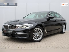 BMW 5-serie - 530i High Executive 1Jaar Garantie AUT I ADAPTIVE CRUISE I CAM I NAVI I LIJN ASSIST I LEDE