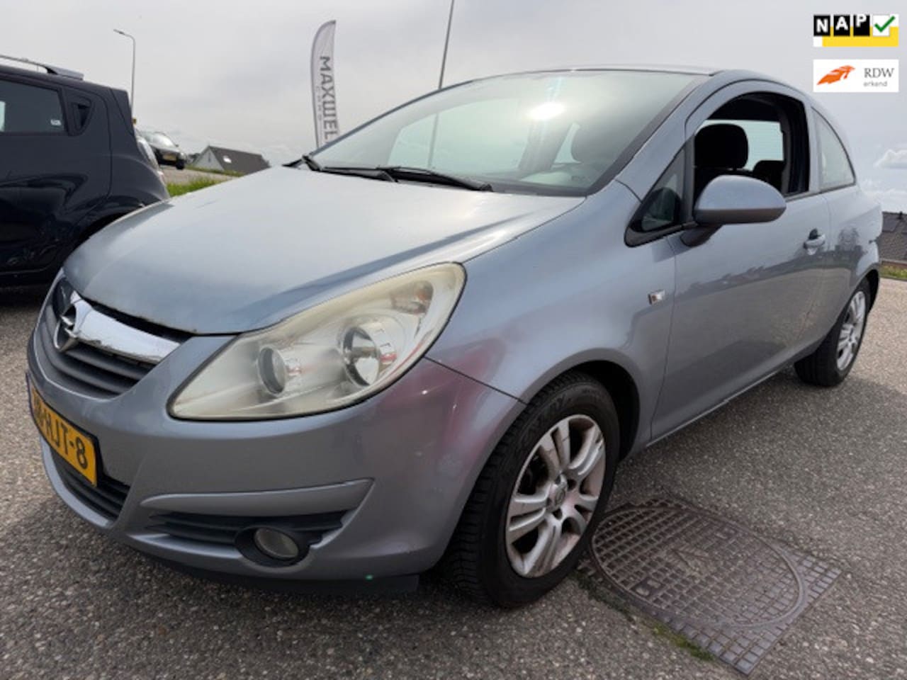 Opel Corsa - 1.2-16V Business Airco Cruise-control APK Elek.pakket - AutoWereld.nl