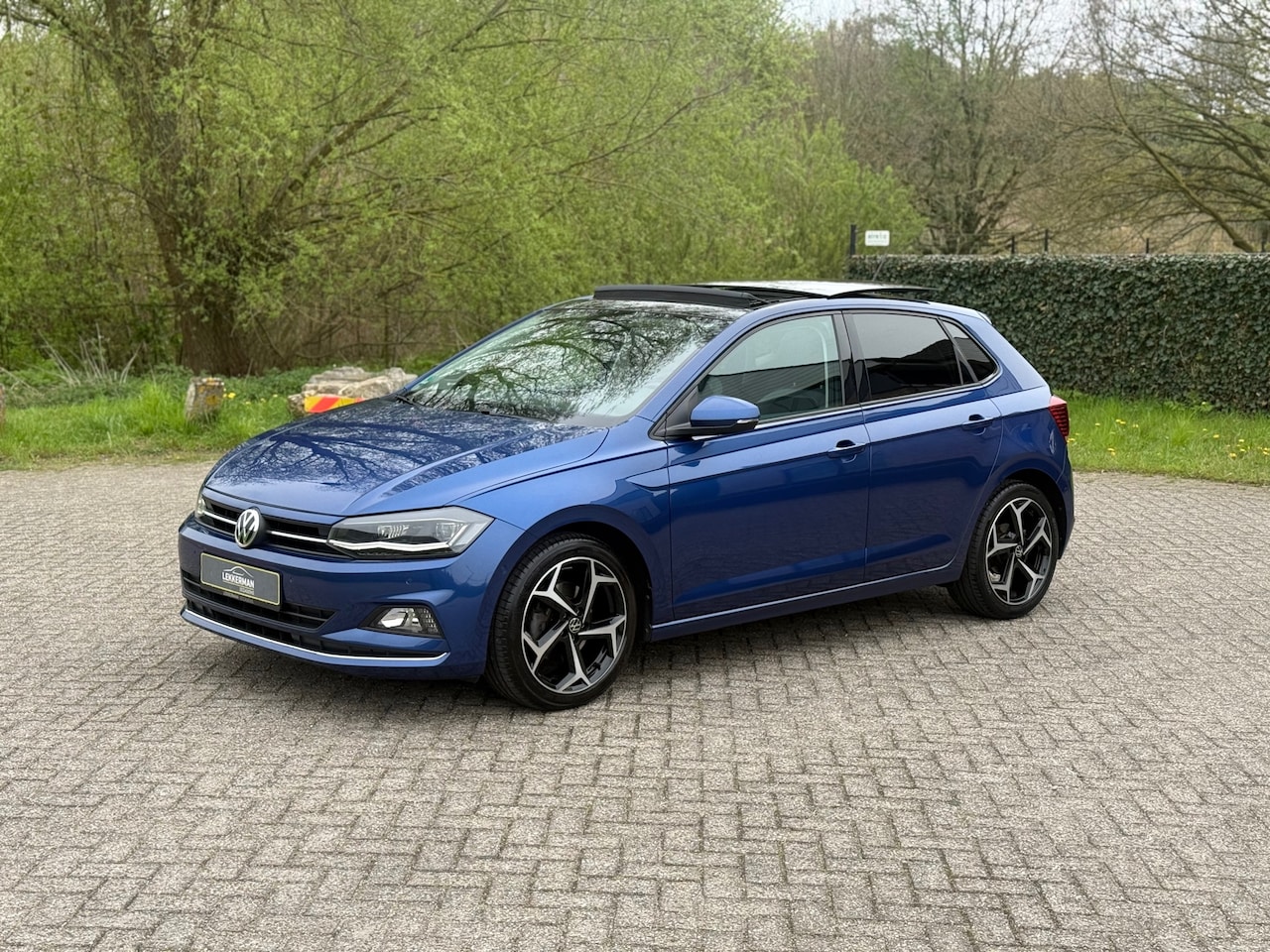 Volkswagen Polo - 1.0 TSI Highline PANO I PDC I CLIMA I R LINE I 116PK I 6BAK - AutoWereld.nl
