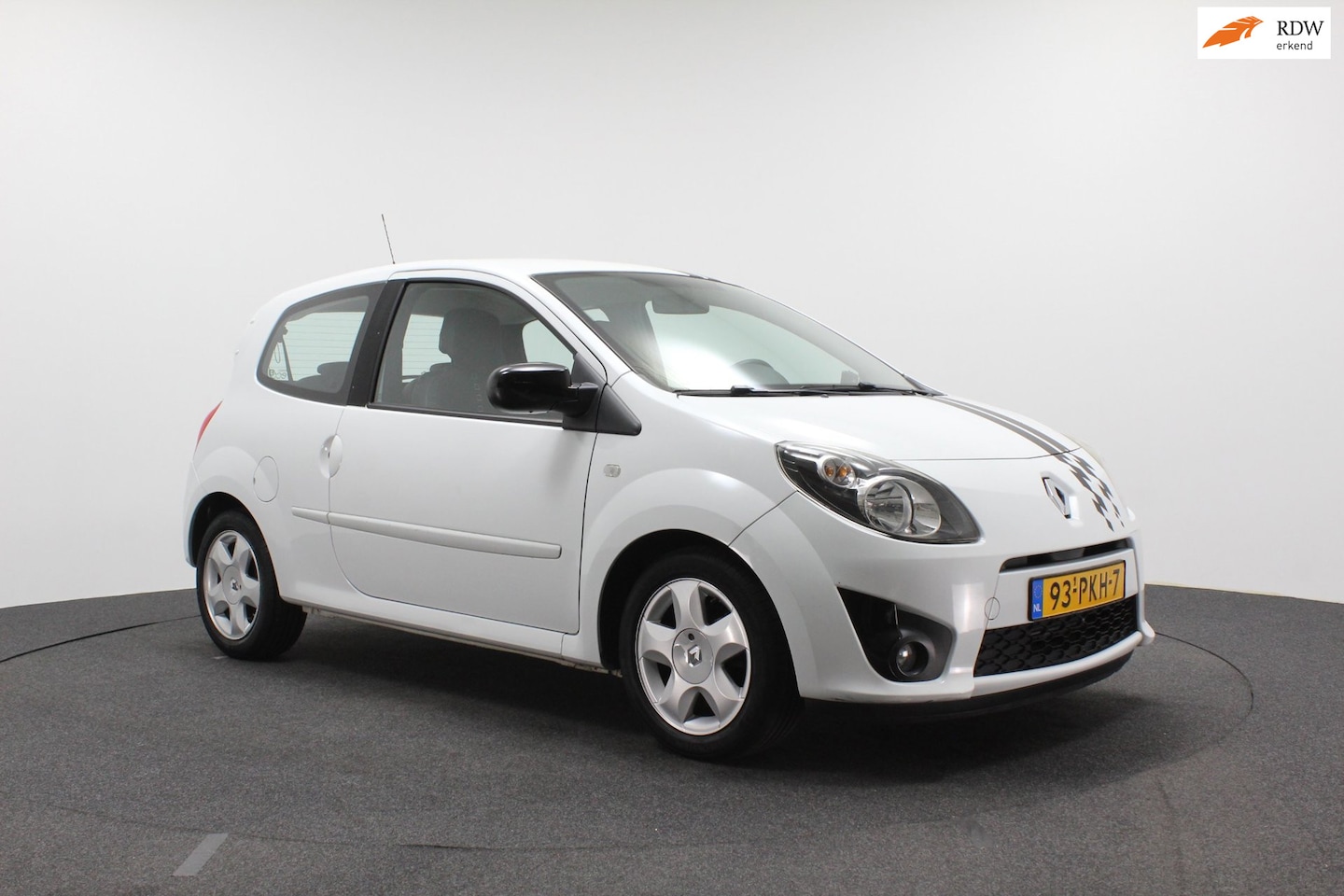 Renault Twingo - 1.2-16V Dynamique | Airco | Goed onderhouden | Sportvelgen | Cruise control - AutoWereld.nl