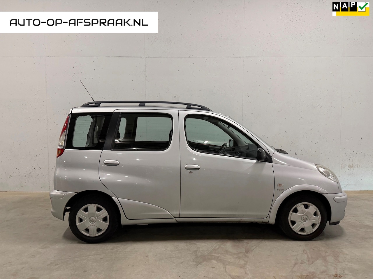 Toyota Yaris Verso - 1.3 VVT-i Terra 5drs. Airco APK NAP Dealer Onderhouden - AutoWereld.nl