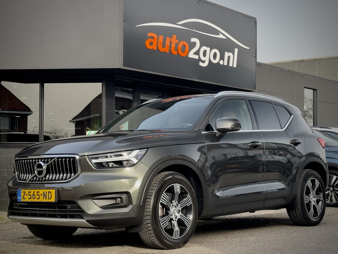 Volvo XC40 - 2.0 T4 INSCRIPTION PANODAK LEDER NAVI HARMAN KARDON LED LMV PDC - AutoWereld.nl