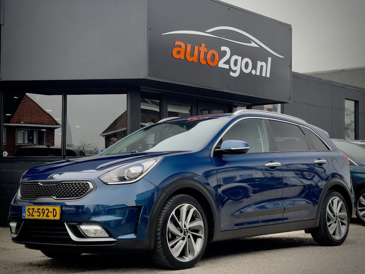 Kia Niro - 1.6 GDi HYBRID AUT6 DESIGN EDITION PANODAK LEDER NAVI CAMERA LED LMV PDC - AutoWereld.nl