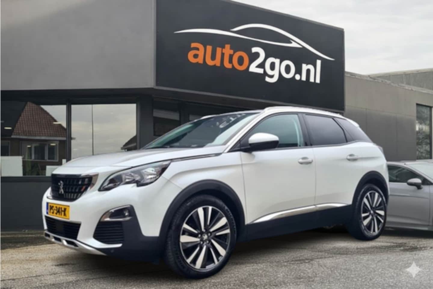 Peugeot 3008 - 1.6 BLUE-HDI GT-Line PANODAK SPORTLEDER 19 INCH-LMV NAVI CAMERA LED  PDC ORG.127d.KM!!! - AutoWereld.nl