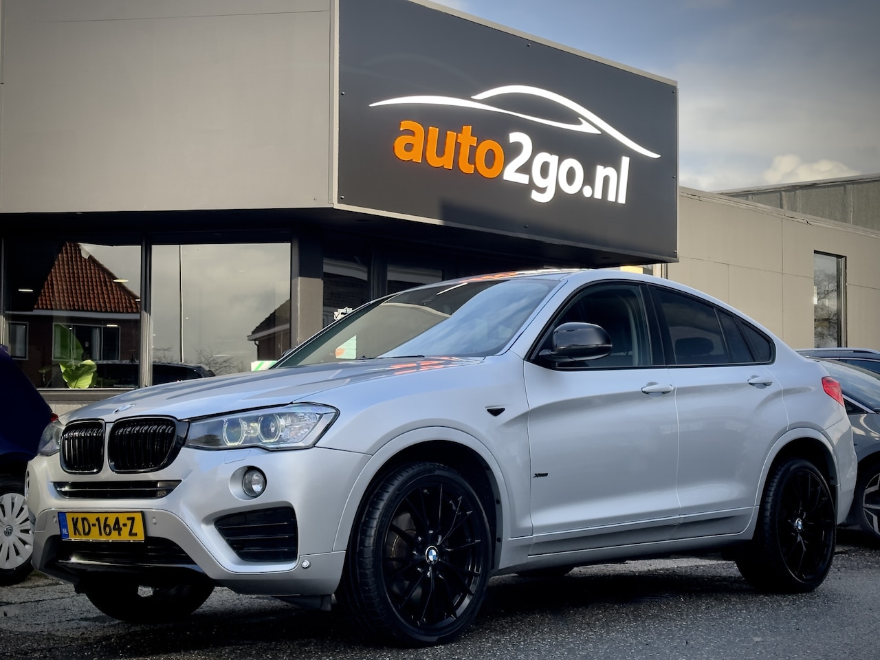 BMW X4 - xDrive20i 184PK AUT8 EXECUTIVE M-SPORT LEDER NAVI AIRCO LED LMV PDC - AutoWereld.nl