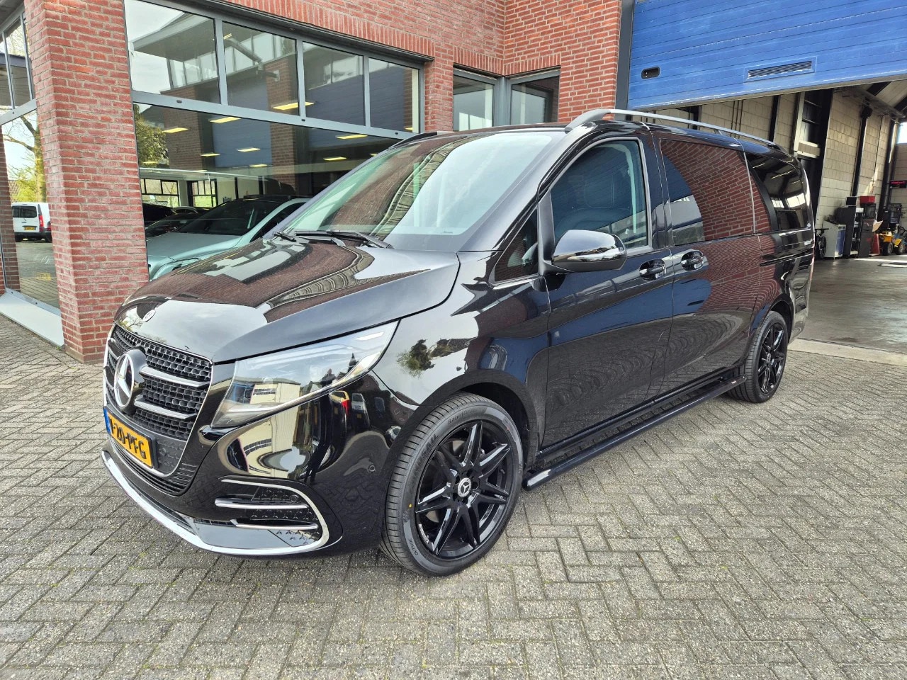 Mercedes-Benz V-klasse - dubbel cabine 220 Automaat - AutoWereld.nl