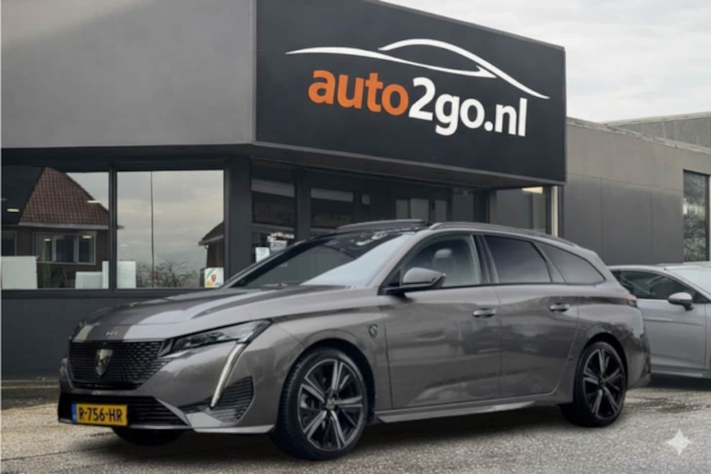 Peugeot 308 SW - 1.2 AUT8 GT-PACK SL.37D.KM! PANODAK LEDER NAVI CAMERA DIGI-DASH APPLE-CARPLAY LED LMV PDC - AutoWereld.nl