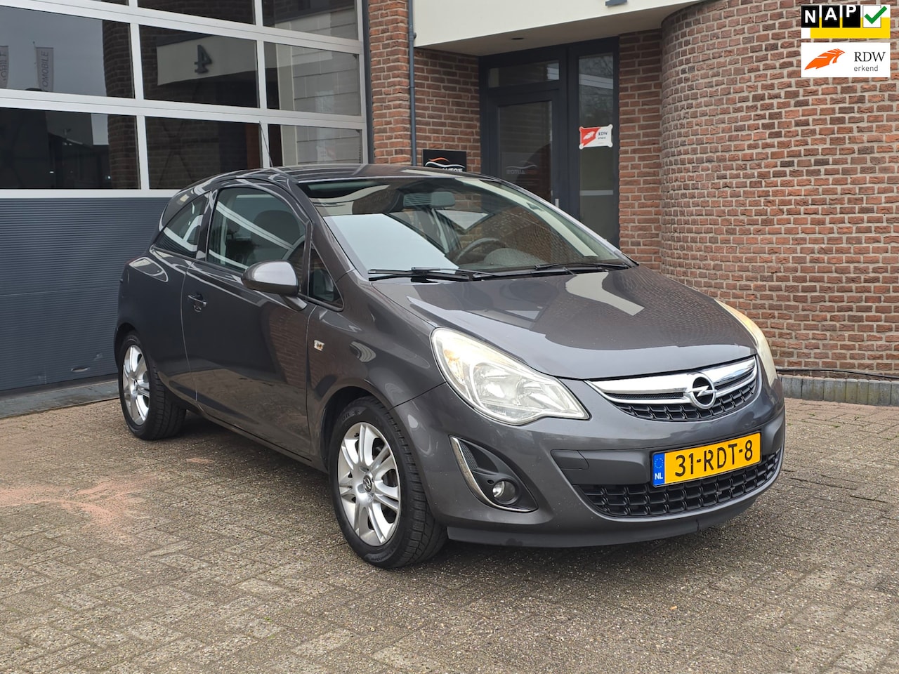 Opel Corsa - 1.2-16V Edition Apk |Nap |Airco - AutoWereld.nl